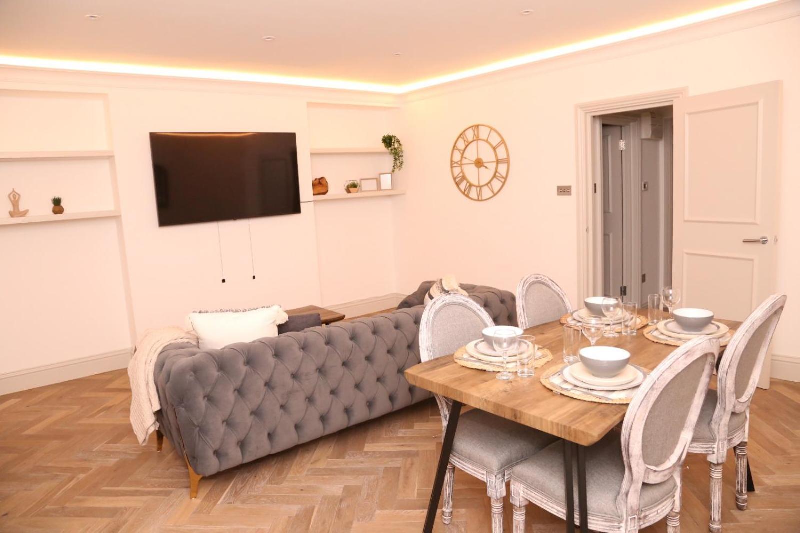 Star Edgware Road 2-bed Haven * Londra